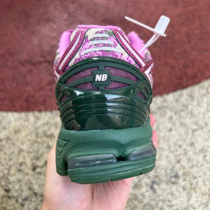 New Balance 1906R Pink Green M1906RDB