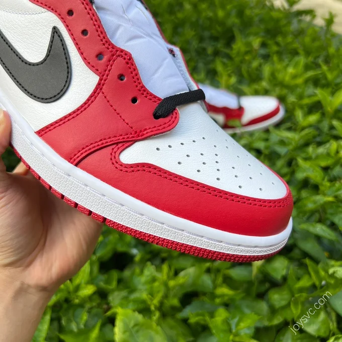 Air Jordan 1 Chicago Low 705329-600