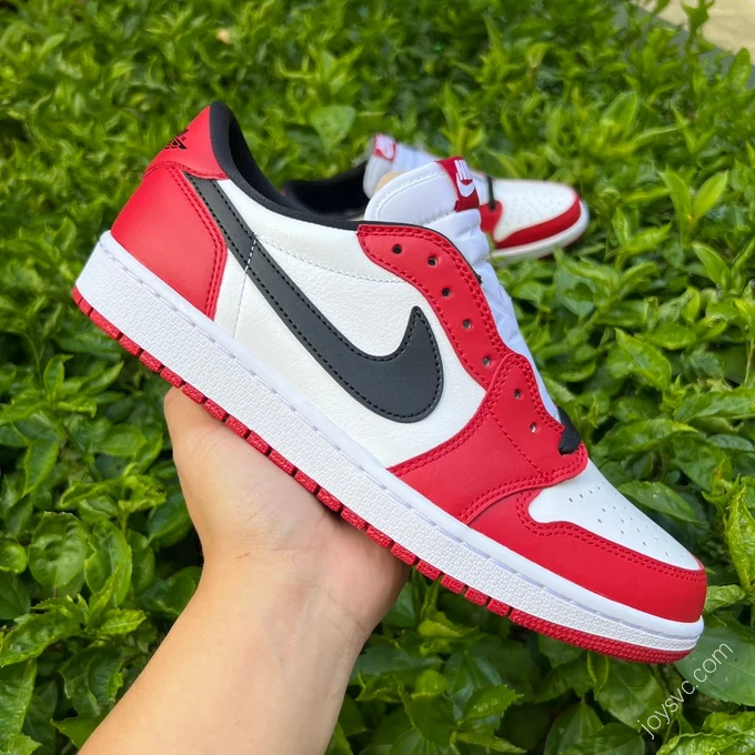 Air Jordan 1 Chicago Low 705329-600