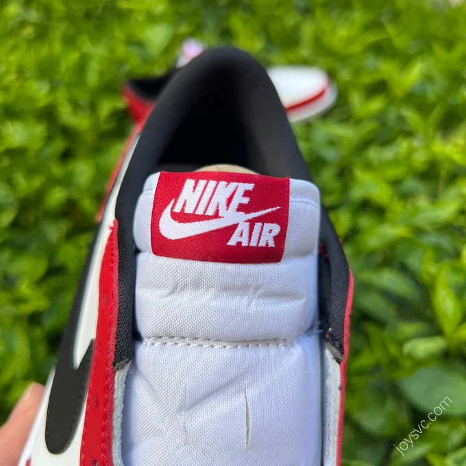 Air Jordan 1 Chicago Low 705329-600