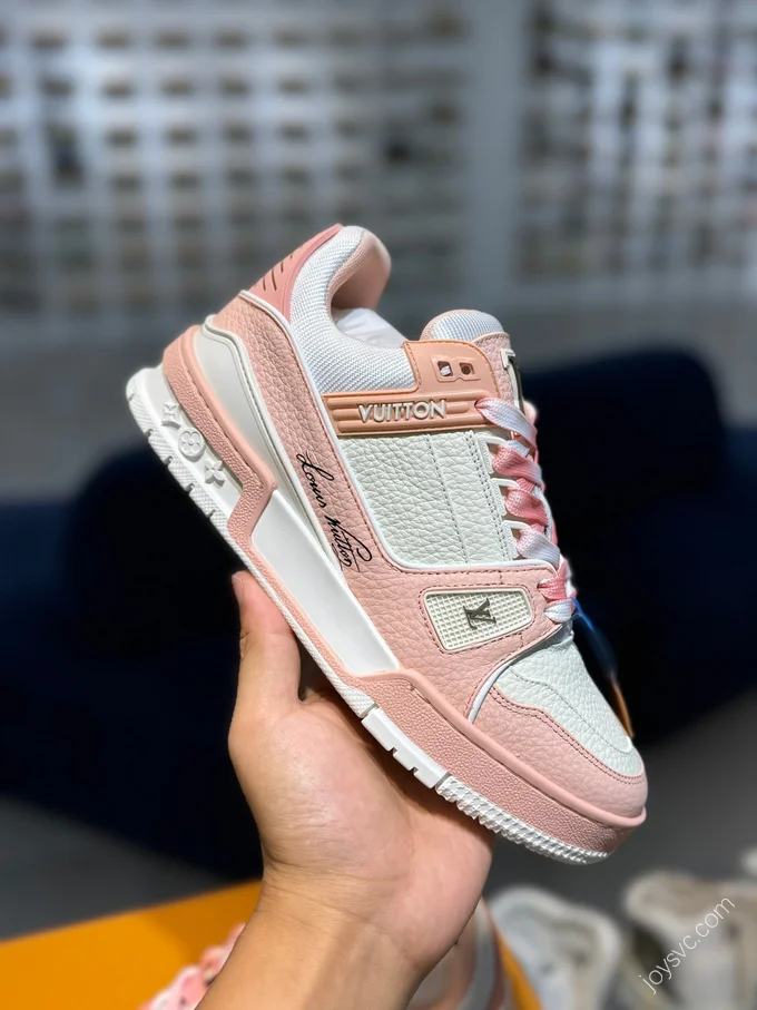 LV Trainer Pink