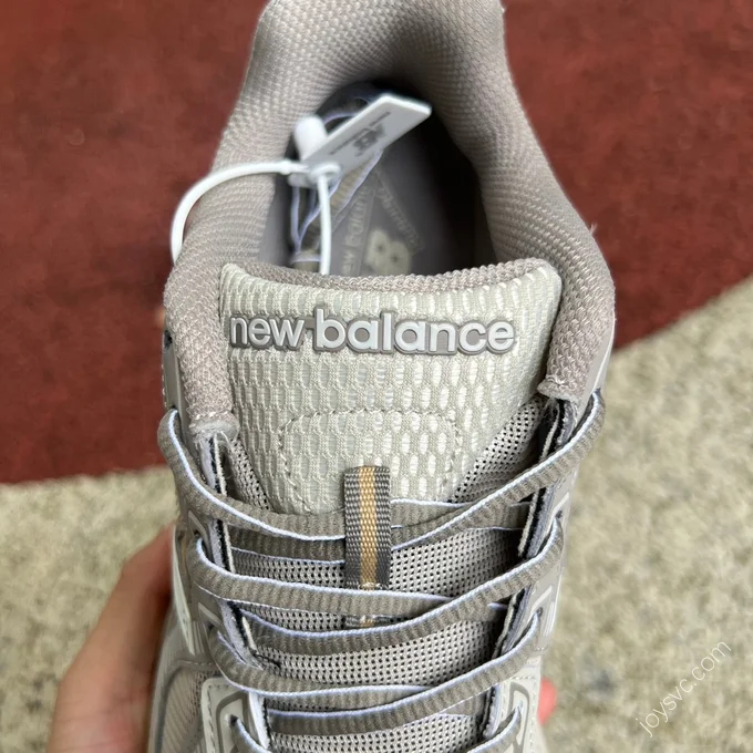 New Balance 860 Beige Grey ML860KR2