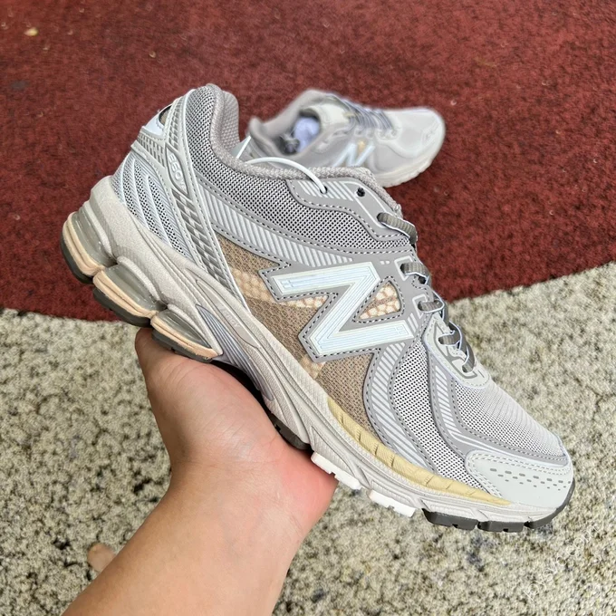 New Balance 860 Beige Grey ML860KR2