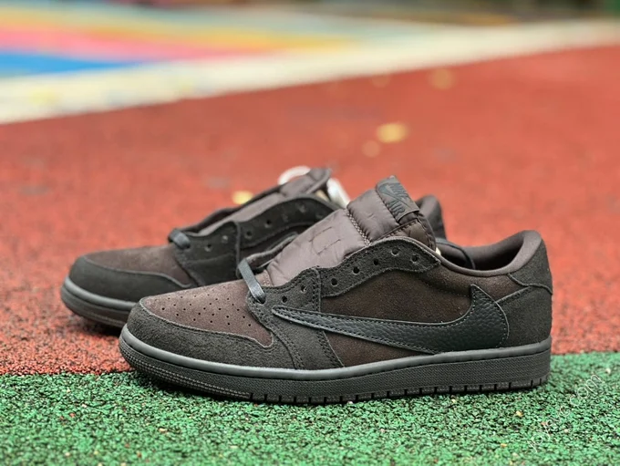 Travis Scott x Air Jordan 1 Low Golf Black Burgundy DM7866-202