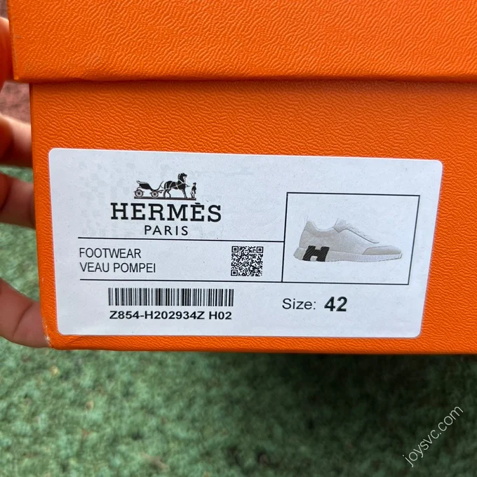 Hermes Bouncing White