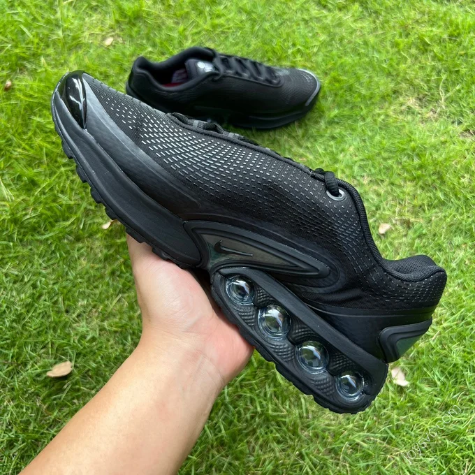 Supreme x Nike Air Max Dn Black FZ4044-001