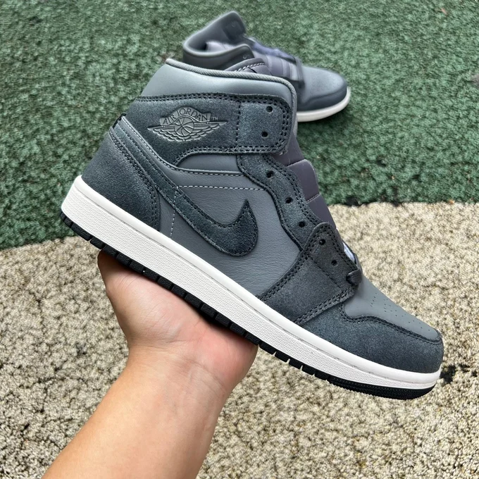 Air Jordan 1 Mid SE Dark Grey Sneakers FJ3448-001