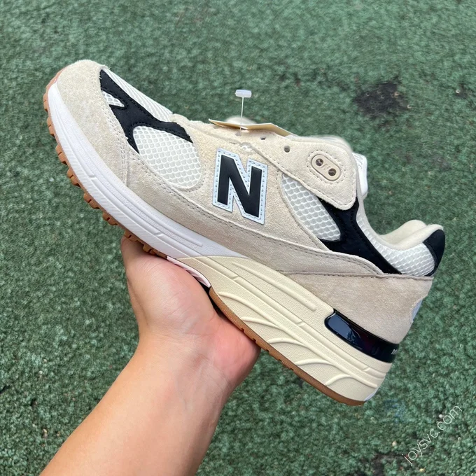 New Balance 993 Beige Black U993WS