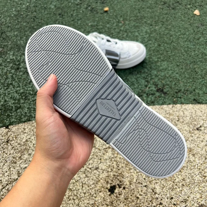 Valentino VL7N Grey White