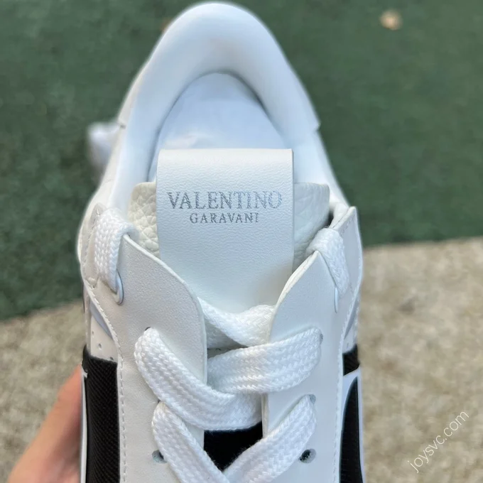 Valentino VL7N Black White