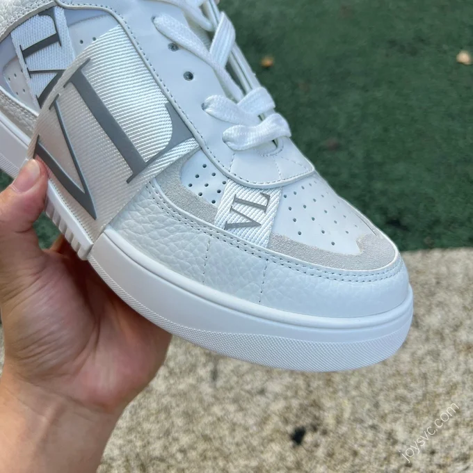 Valentino VL7N White