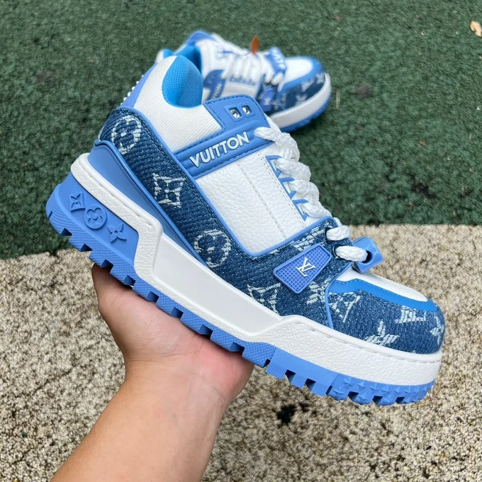 LOUIS VUITTON Trainer Maxi White Blue Denim