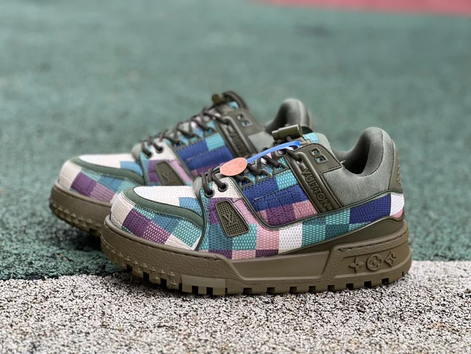 LOUIS VUITTON Trainer Maxi Multicolor Green