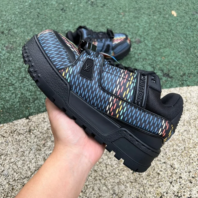 LOUIS VUITTON Trainer Maxi Black Print