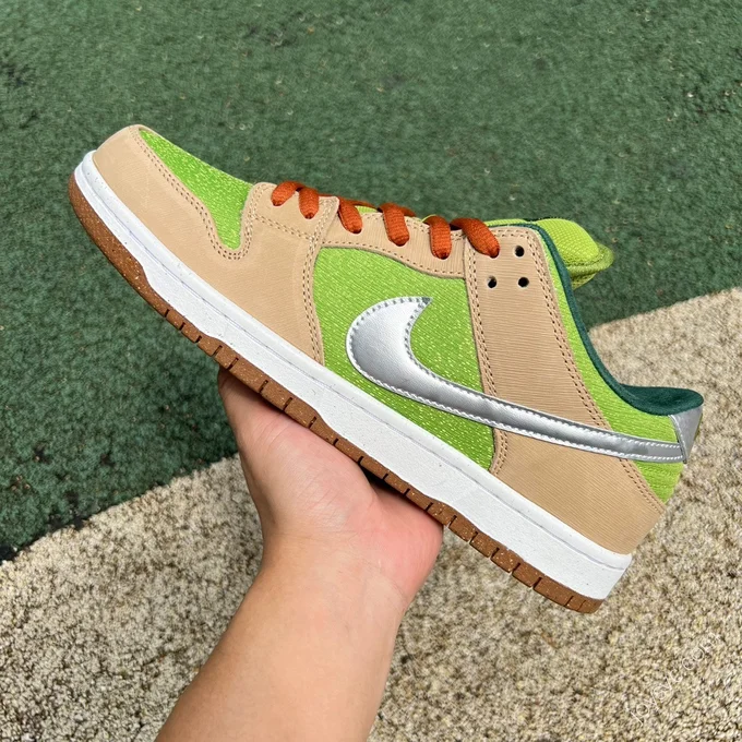 Nike Dunk SB Low 