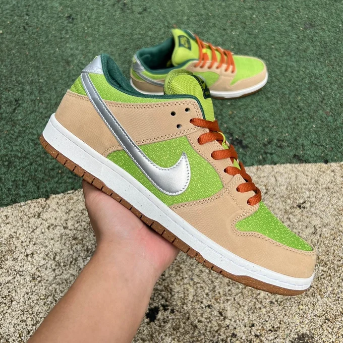 Nike Dunk SB Low 