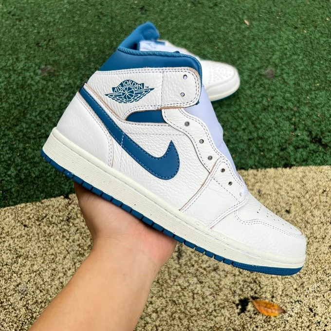 Air Jordan 1 Mid White Blue Sneakers FN5215-141