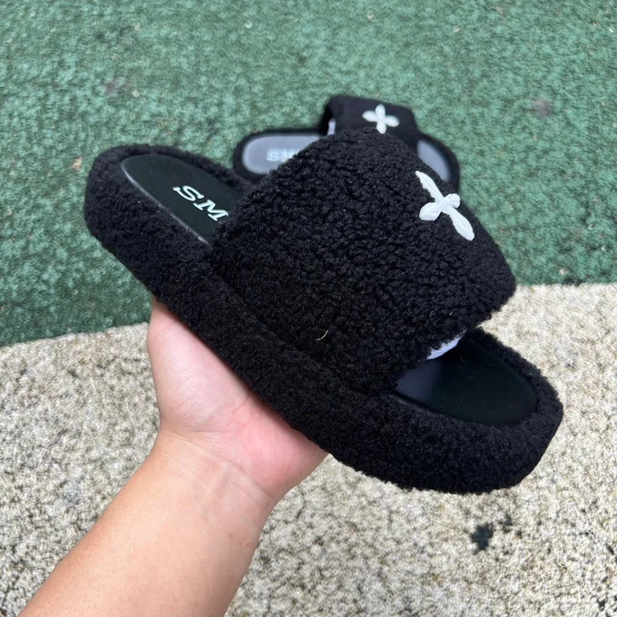 SMFK Black Slides