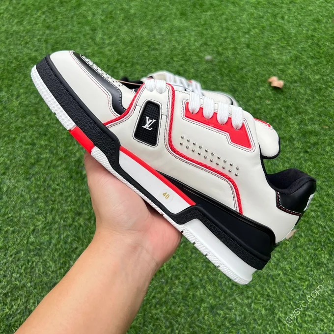 LOUIS VUITTON Trainer White Black Red