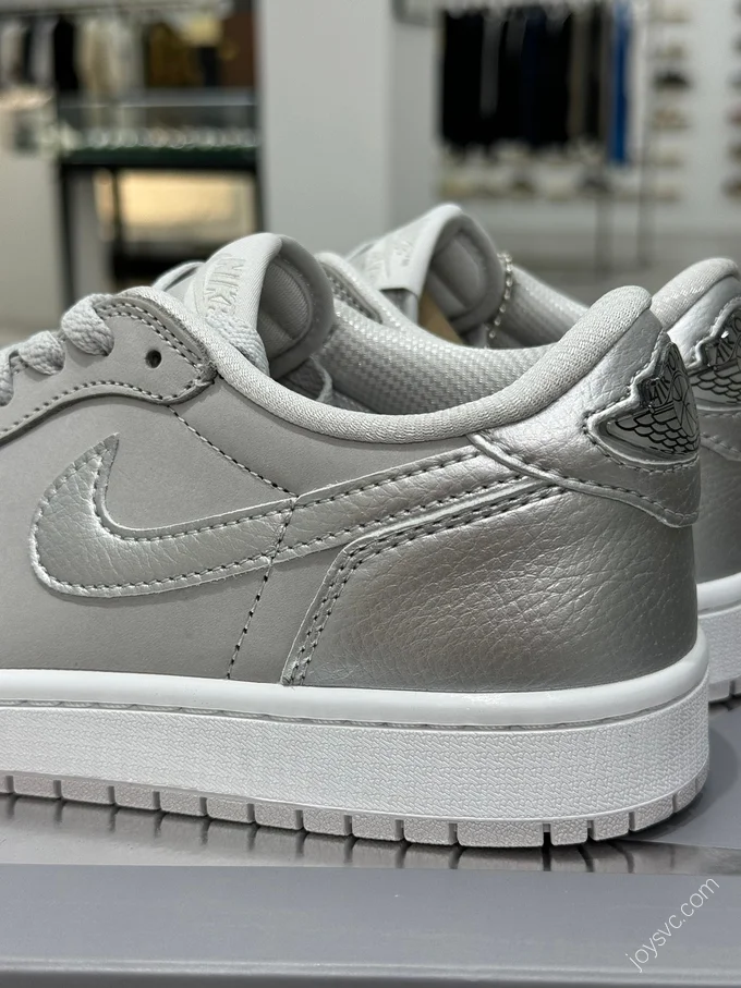 Air Jordan 1 Low Silver Low-Top Sneaker CZ0790-002