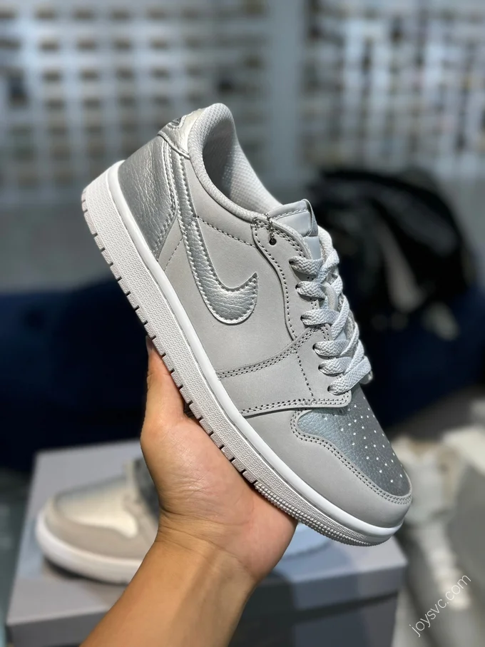 Air Jordan 1 Low Silver Low-Top Sneaker CZ0790-002