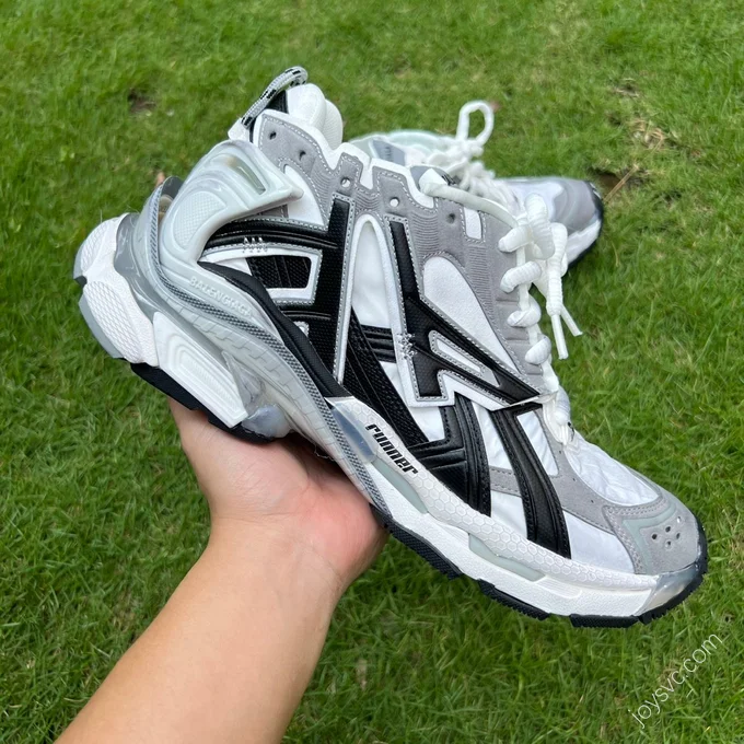 Balenciaga Runner 7.5 Black Grey White