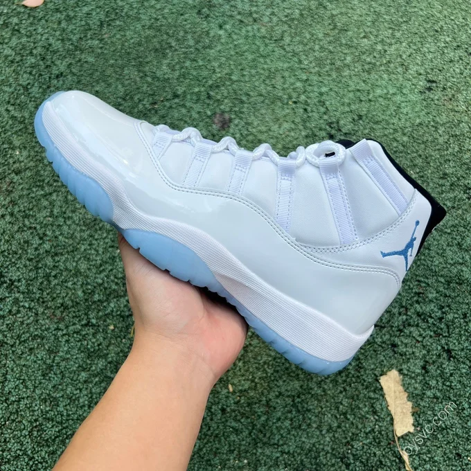 Air Jordan 11 