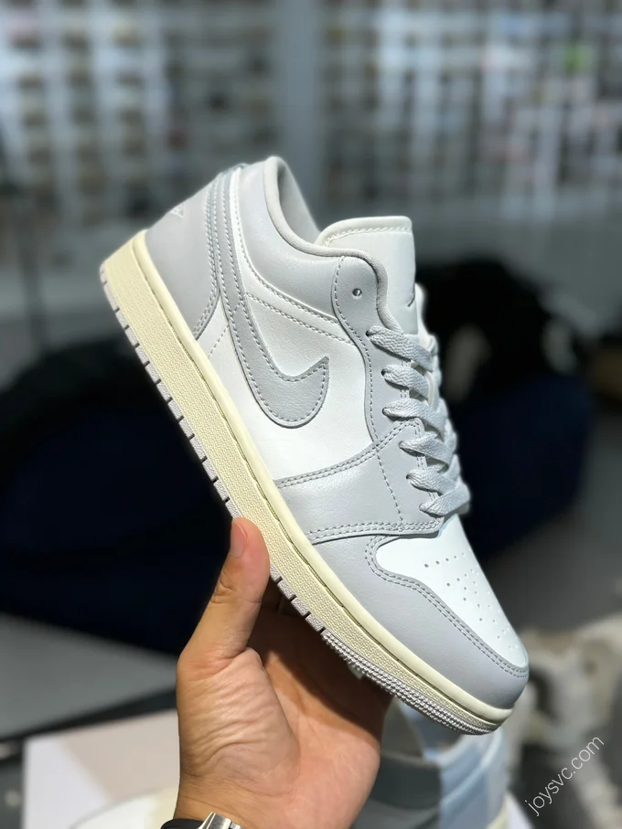 Air Jordan 1 Low White Gray DC0774-103