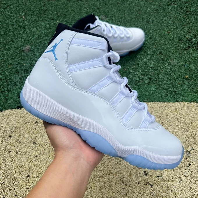 Air Jordan 11 