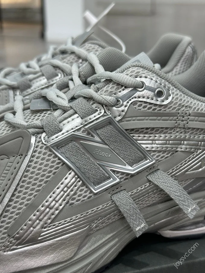 New Balance 1906R Silver Grey M1906AG