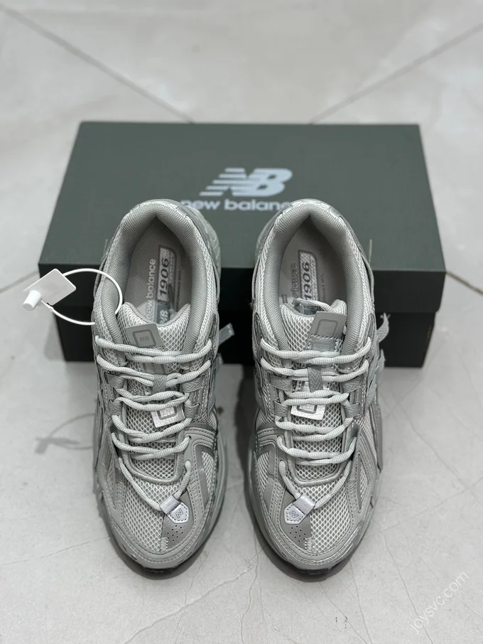 New Balance 1906R Silver Grey M1906AG