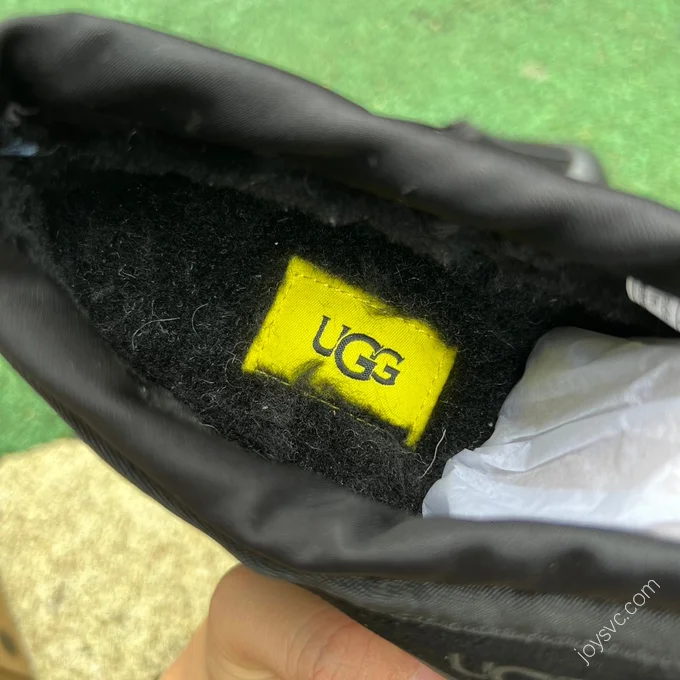 UGG Neumel Weather Hybrid Black