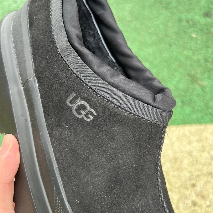 UGG Neumel Weather Hybrid Black