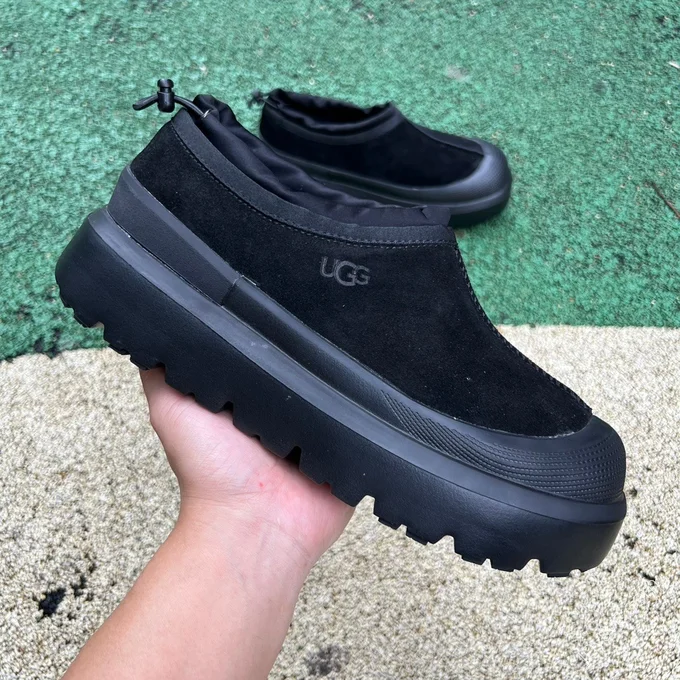 UGG Neumel Weather Hybrid Black