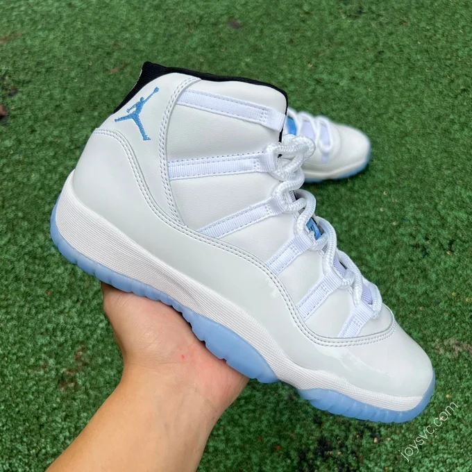 Air Jordan 11 WMNS 