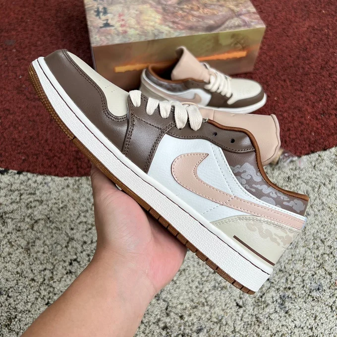 Air Jordan 1 Low Brown HF5753-221