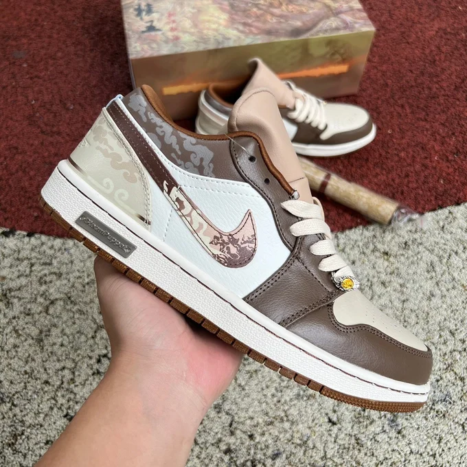 Air Jordan 1 Low Brown HF5753-221