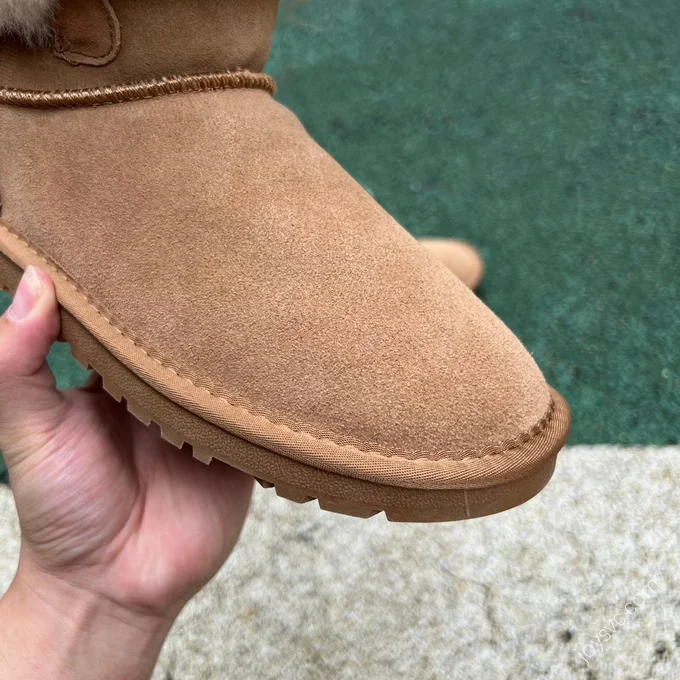 UGG Brown Mid-Top