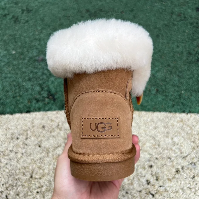 UGG Brown Mid-Top