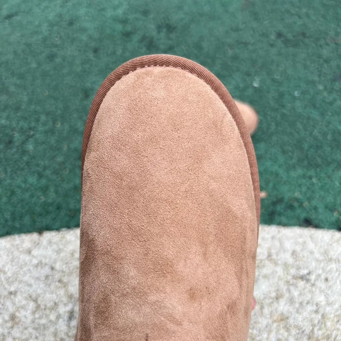 UGG Brown Mid-Top