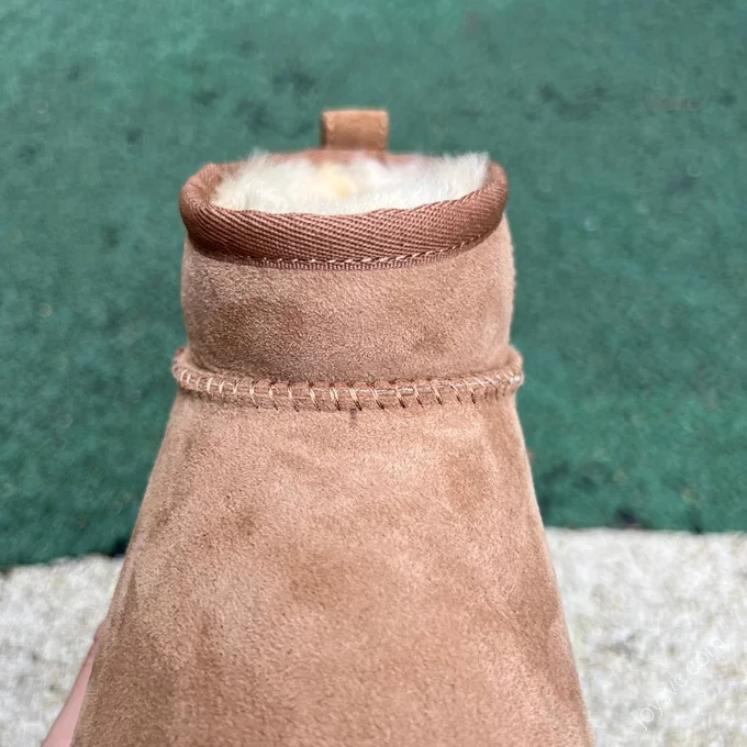 UGG Brown Mid-Top