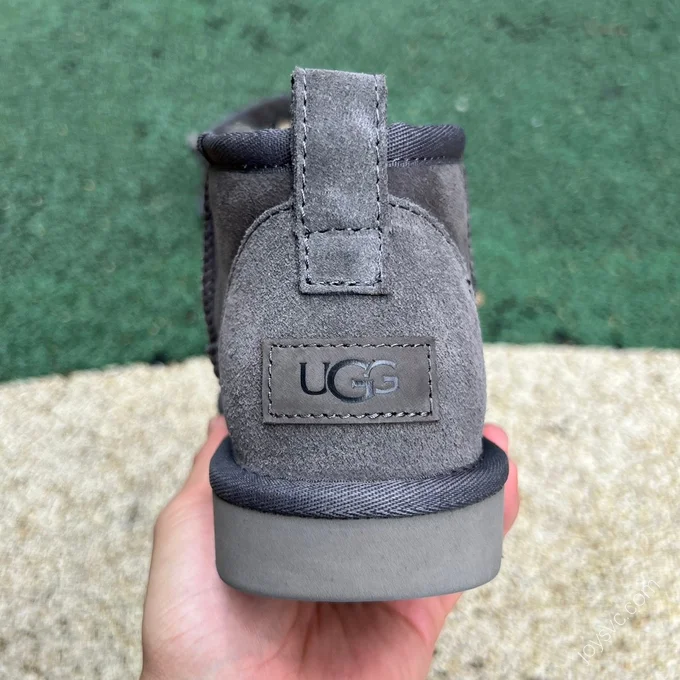 UGG Grey Mid-Top