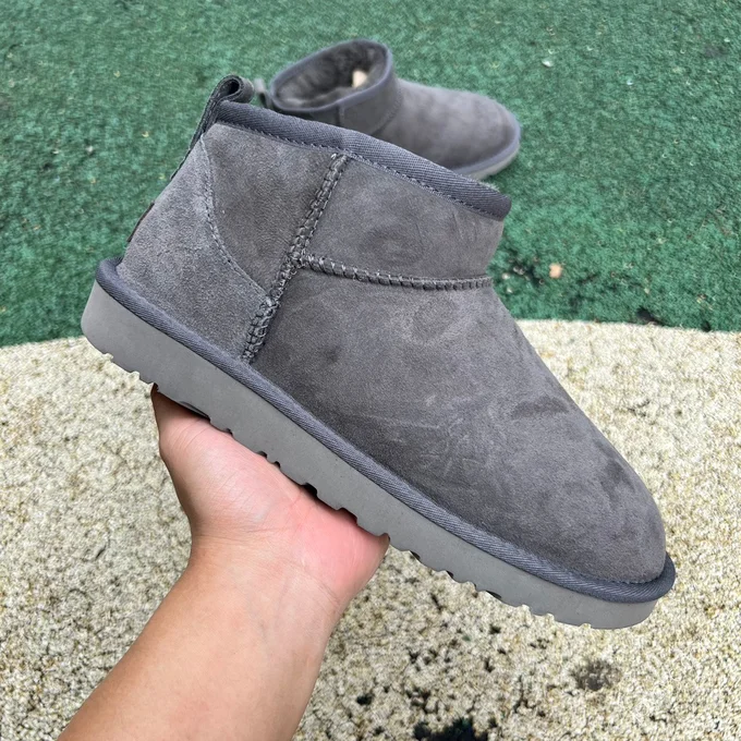 UGG Grey Mid-Top