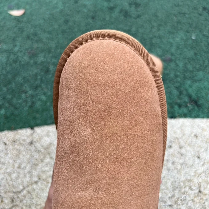 UGG Brown Mid-Top