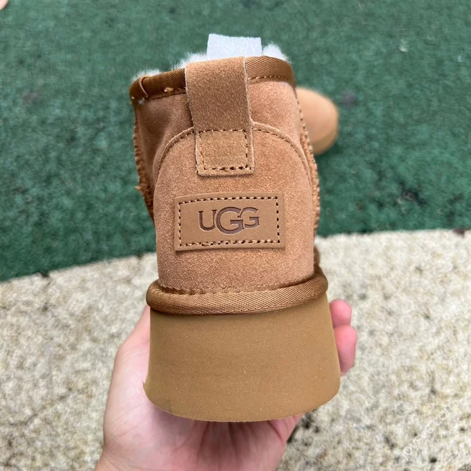 UGG Brown Mid-Top