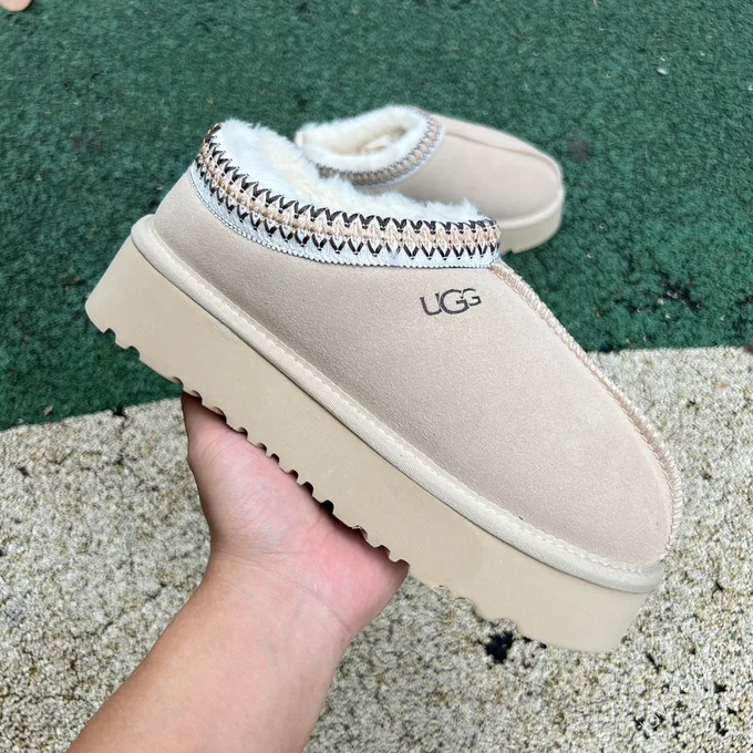 UGG Beige Platform Low-Top