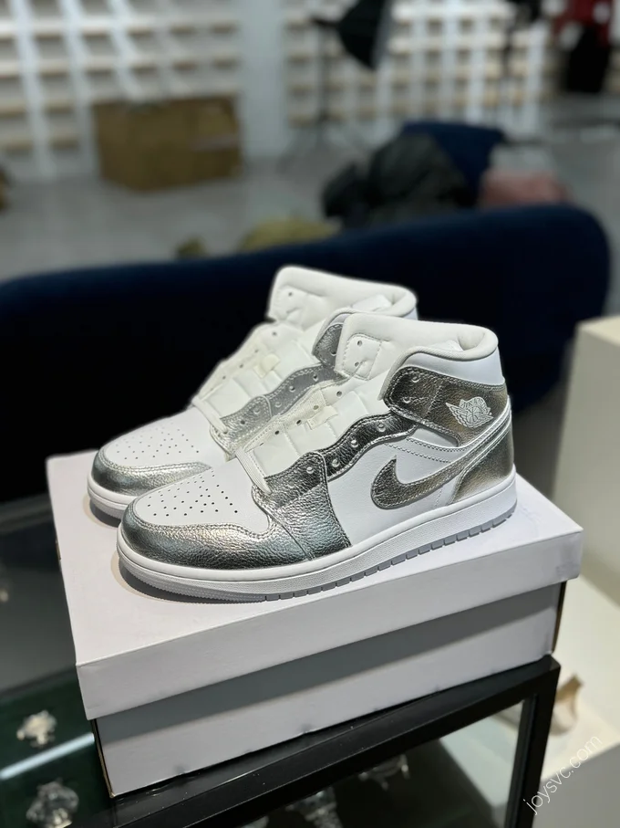 Air Jordan 1 Mid Silver White Sneakers FN5031-100