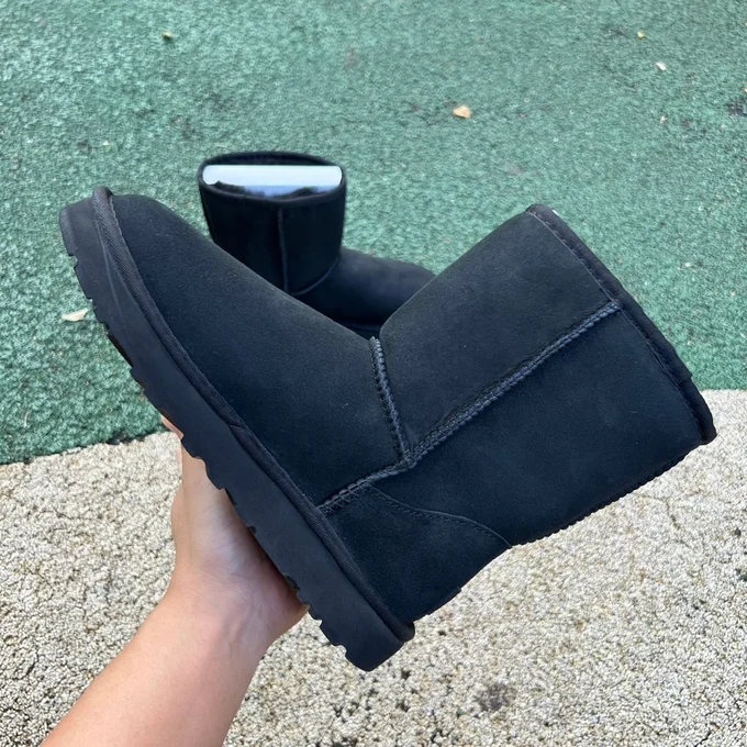 UGG Black High-Top