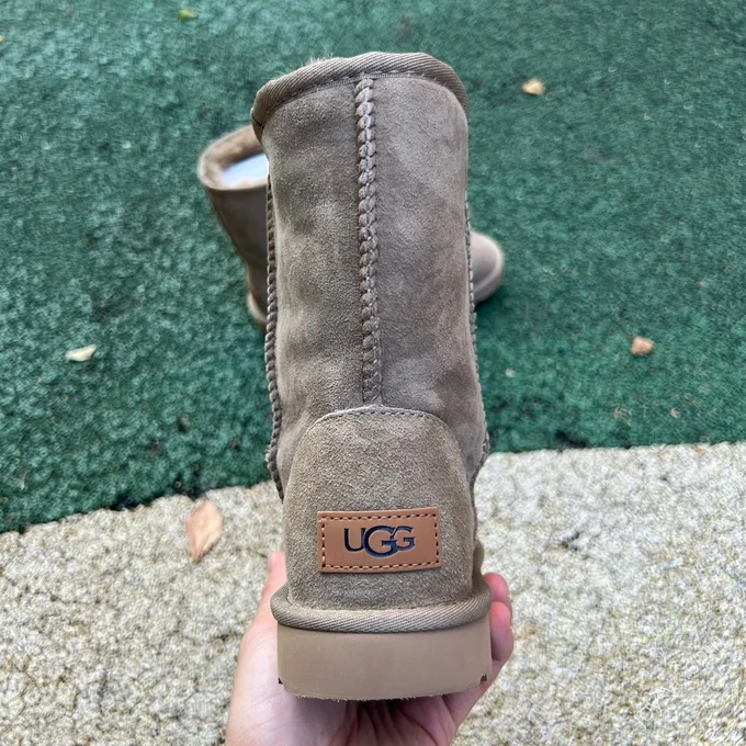 UGG Brown High-Top