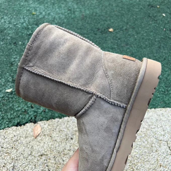 UGG Brown High-Top